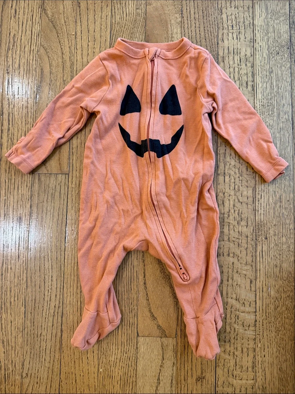Old Navy Orange Jack-O'-Lantern Pumpkin Halloween Footed One-Piece 0-3months EUC